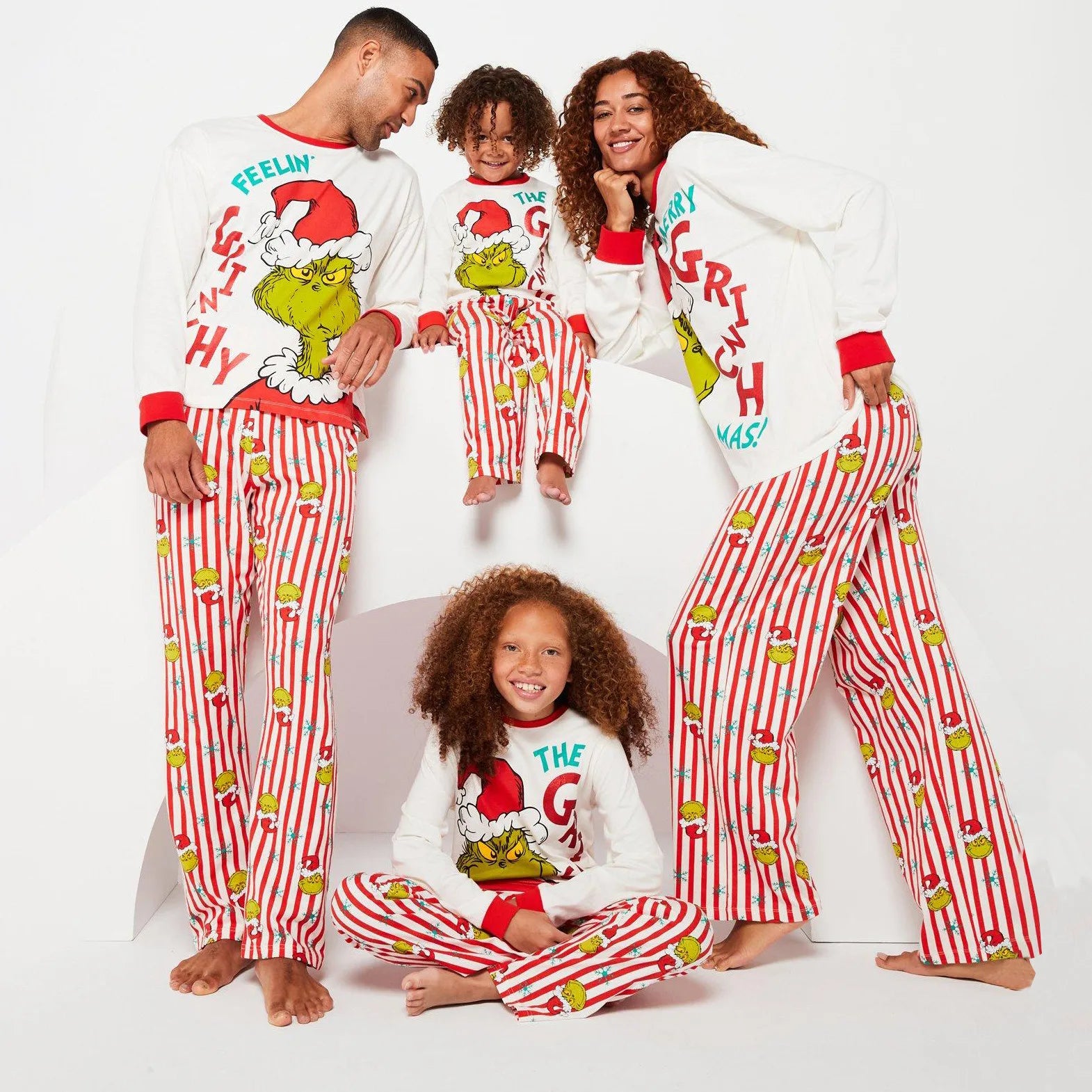 THE Grinch Family Christmas Pajamas Set